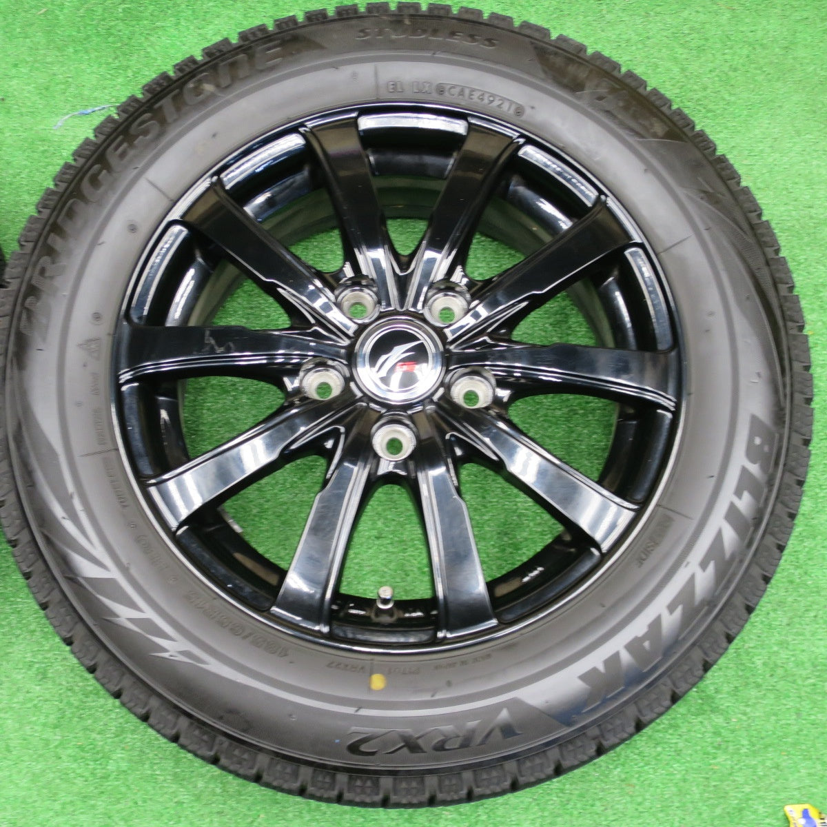 バリ溝！21年！9分★スタッドレス 185/65R15 ブリヂストン ブリザック VRX2 Fang ファング 15インチ PCD114.3/5H★5121403NKス