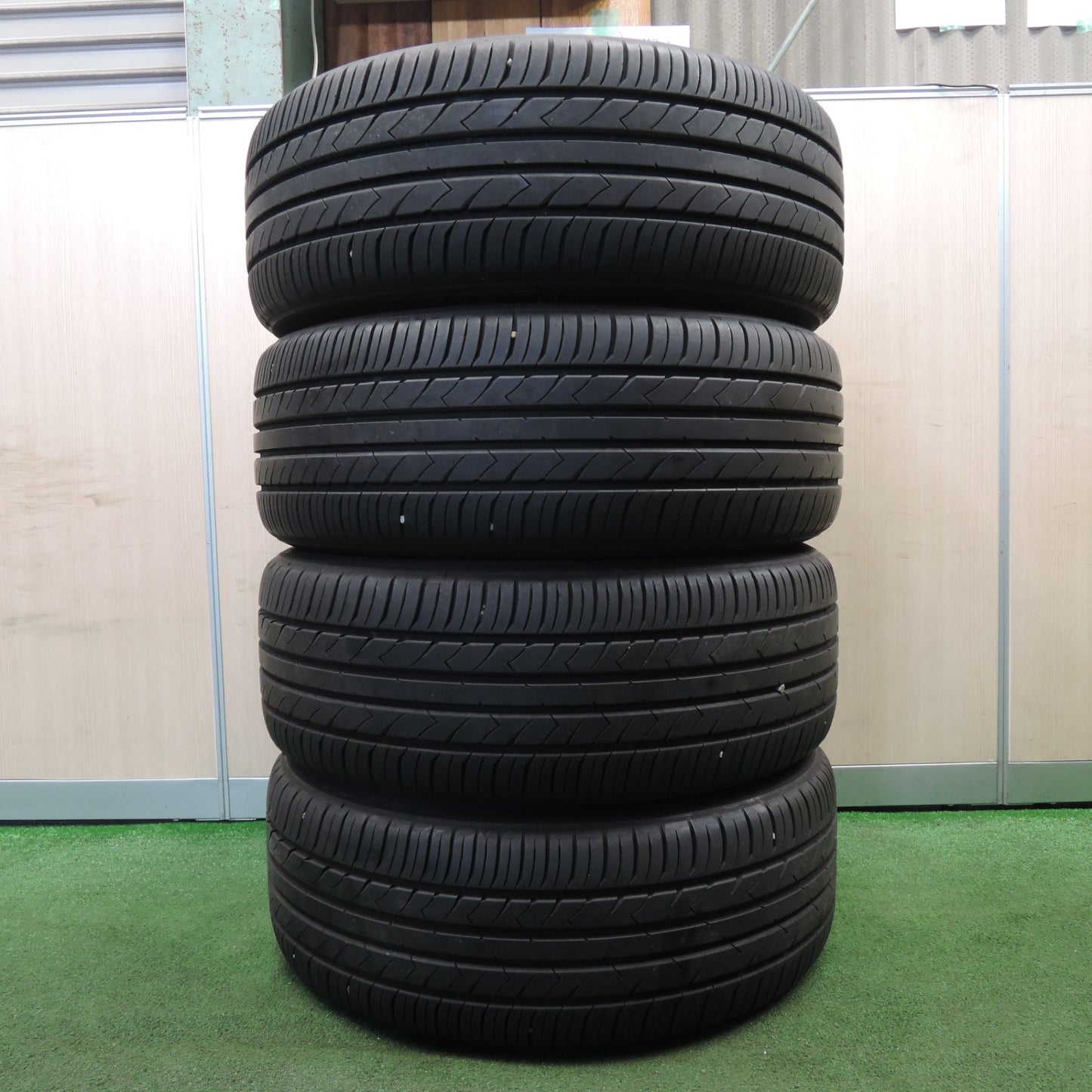*送料無料* バリ溝！22年！9.5分★Shallen XF-55 225/45R18 トーヨー SD-7 シャレン 18インチ PCD114.3/5H★4030406NJノ