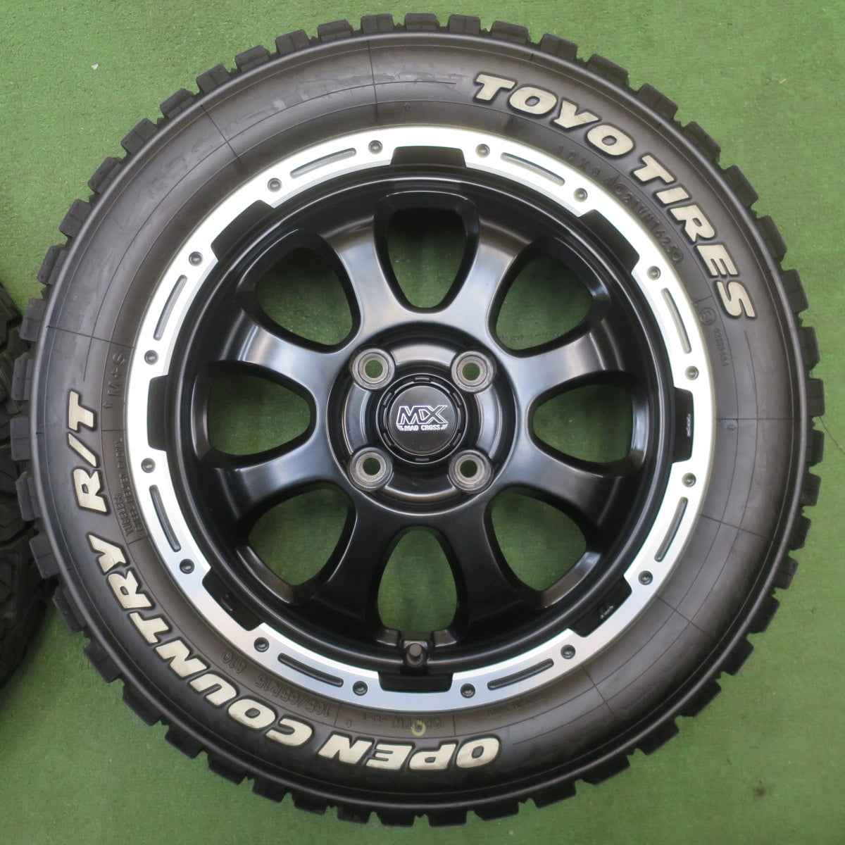 バリ溝！25年！キレイ！9.5分以上★165/65R15 トーヨー オープンカントリー R/T MX MAD CROSS マッドクロス 15インチ ソリオ タフト ハスラー 等 PCD100/4H★6032501NJノ