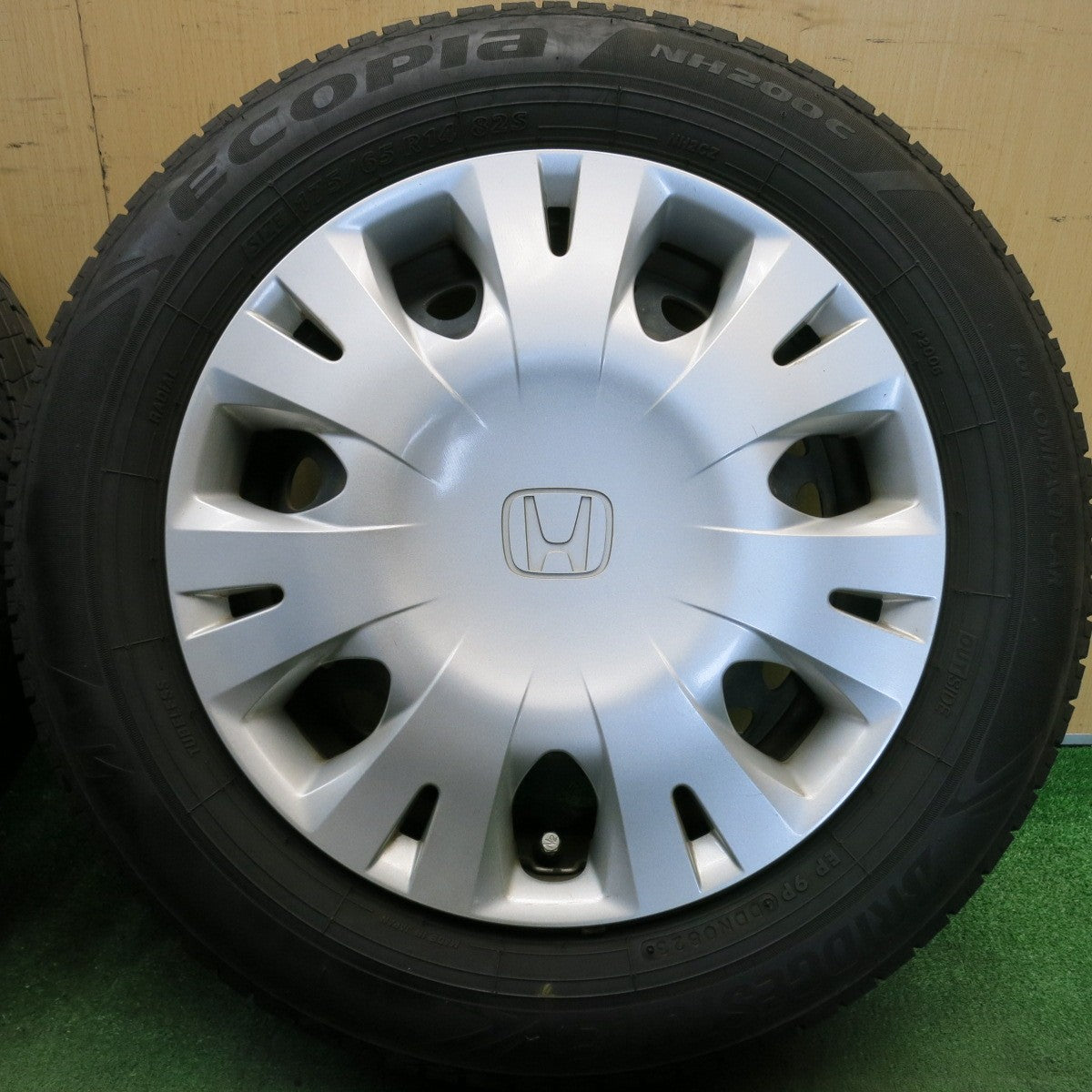 バリ溝！23年！9分★ホンダ フィット 純正 スチール 175/65R14 ブリヂストン エコピア NH200C 14インチ PCD100/4H★6053102HAノ