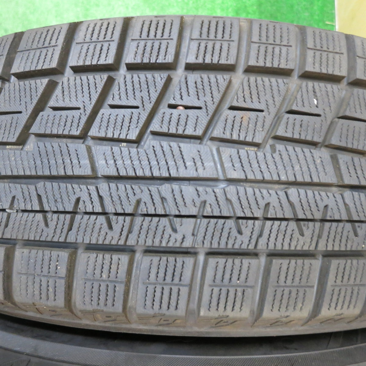 タイヤほぼ未使用！23年！キレイ★スタッドレス 205/60R16 ヨコハマ アイスガード iG60 MiLLOUS ミルアス 16インチ PCD114.3/5H★5051501NJス