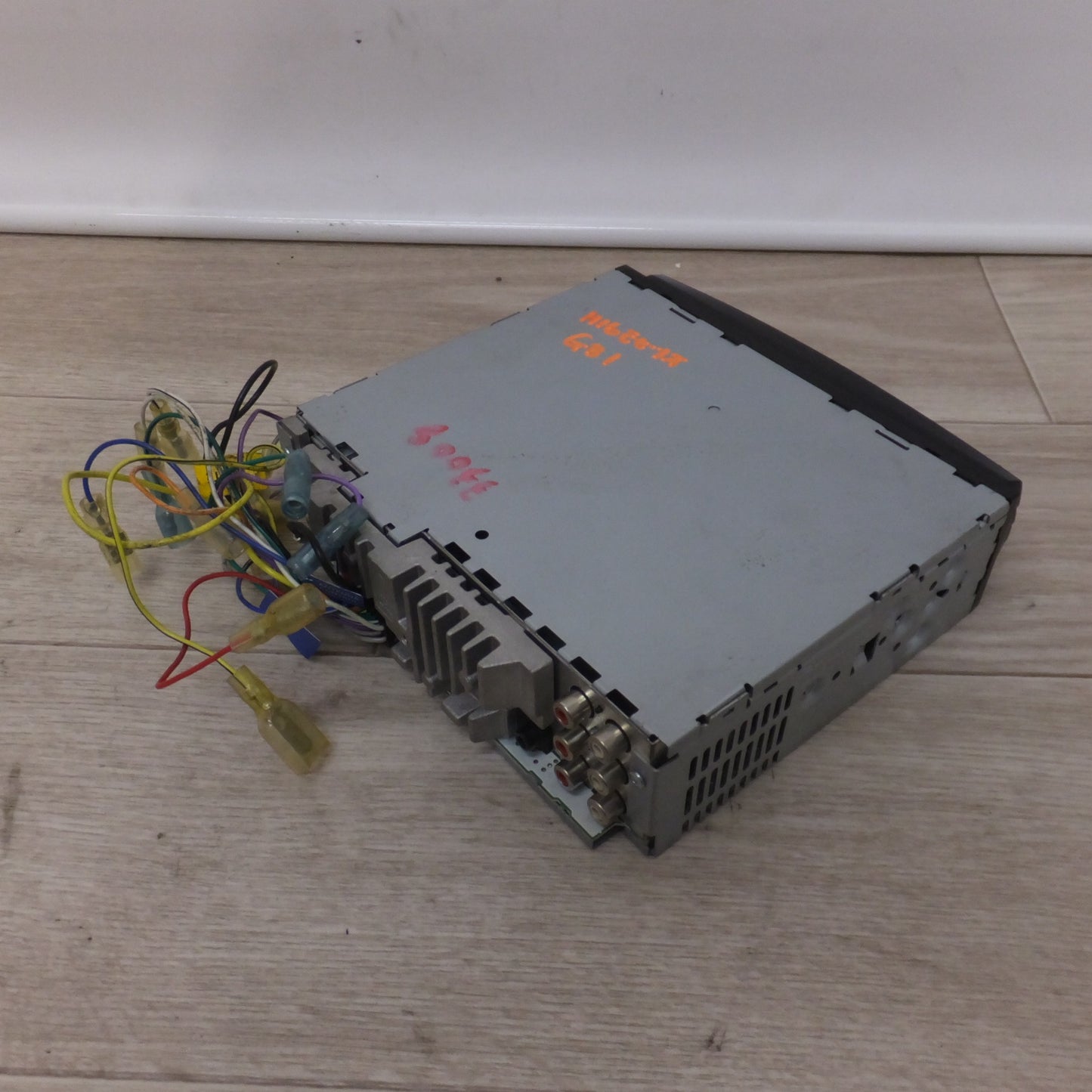 [送料無料] ★カロッツェリア carrozzeria カーオーディオ 1Dメインユニット DEH-P760(31)★