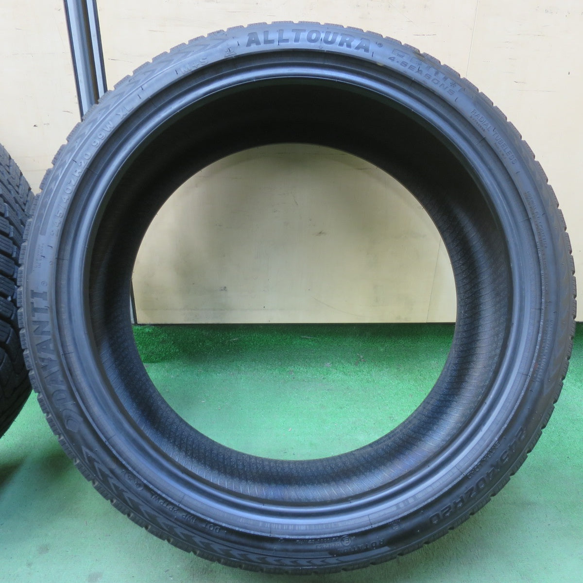 ほぼ未使用！25年★245/40R20 ダヴァンティ ALL TOURA 4-SEASONS オールシーズン DAVANTI 20インチ タイヤ RAV4 ハリアー アルファード ヴェルファイア 等★6021906イスタ