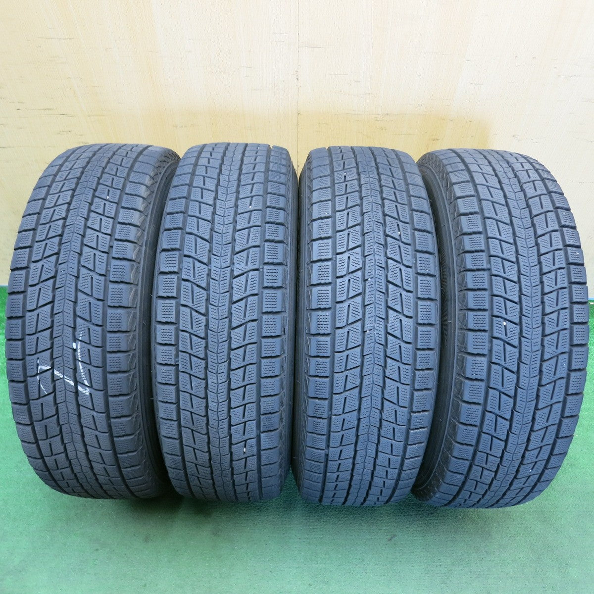 バリ溝！22年！キレイ！9.5分◎スタッドレス 215/70R16 ダンロップ ウインターマックス SJ8 + EuroSpeed MANARAY SPORT ユーロスピード マナレイ 16インチ PCD114.3/5H◎6082303HAス