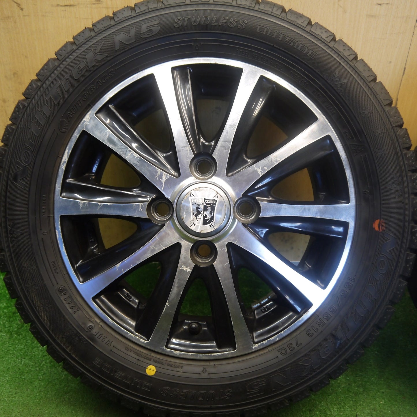 バリ溝！24年！9.5分以上◎スタッドレス 155/65R13 オートバックス ノーストレック N5 PRAUZER プラウザー 13インチ PCD100/4H◎6080706Hス