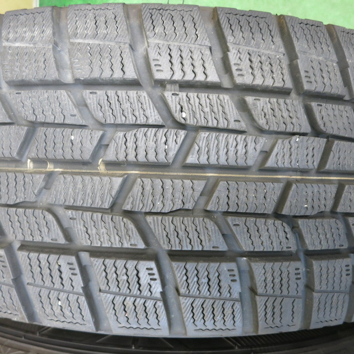 バリ溝！キレイ！9.5分以上★スタッドレス 225/60R17 グッドイヤー アイスナビ6 MANARAY SPORT マナレイ スポーツ 17インチ PCD114.3/5H★6020512HAス