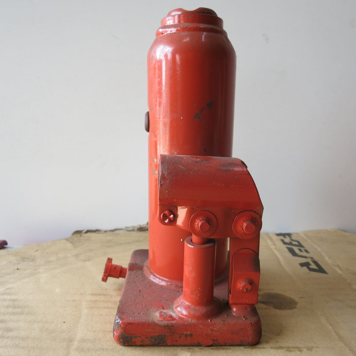 [送料無料] ◆マサダ 油圧 ジャッキ NF-5I 工具 5TON 5ton 5トン 5000kg 油圧式 オイル だるま ダルマ 車載 自動車 点検 整備①◆