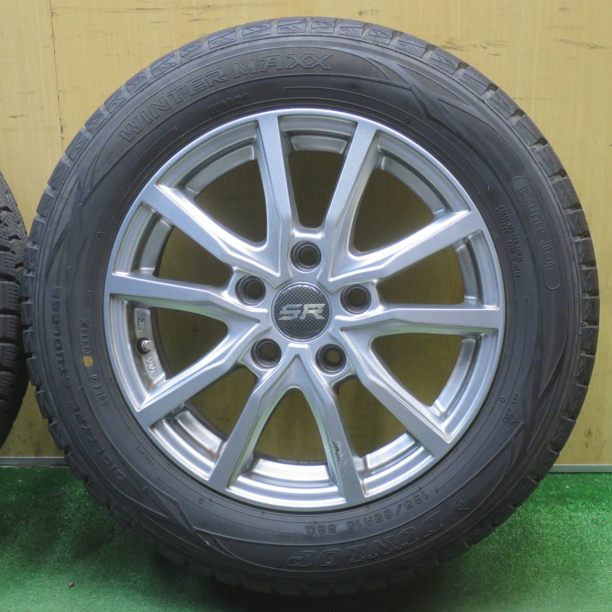 バリ溝！8.5分◎スタッドレス 185/65R15 ダンロップ ウインターマックス WM01 STRANGER ストレンジャー 15インチ PCD114.3/5H◎6062202NJス