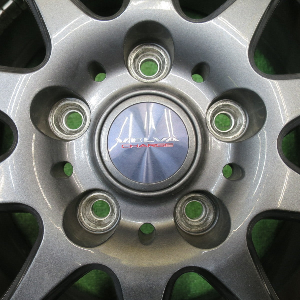 バリ溝！22年！8.5分★スタッドレス 195/65R15 ブリヂストン ブリザック VRX2 VELVA CHARGE ヴェルヴァ チャージ 15インチ PCD114.3/5H★5111005NJス