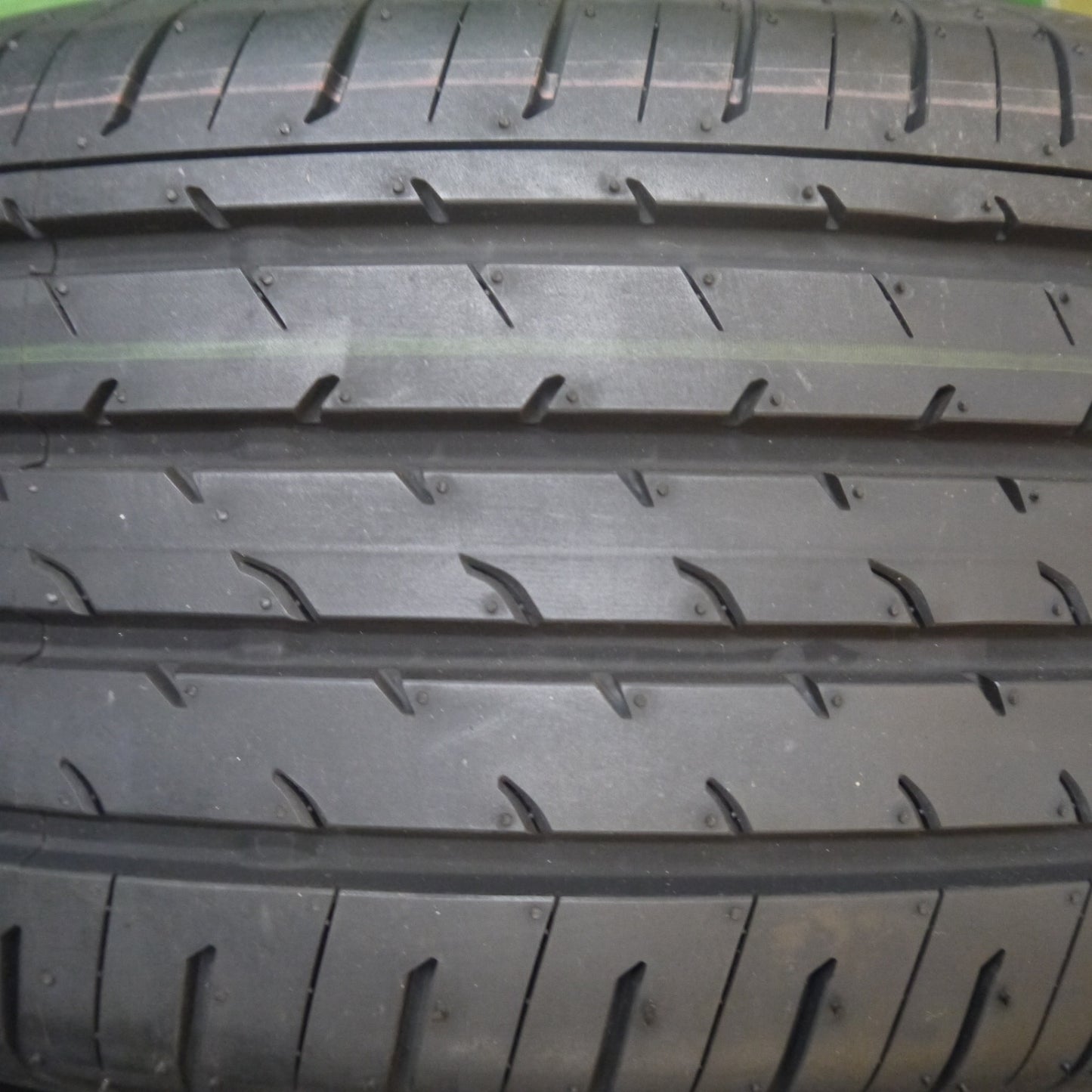 新車外し！25年★225/60R18 ヨコハマ アドバン V03 タイヤ 18インチ 40系 アルファード ヴェルファイア 等★5122603Hノタ