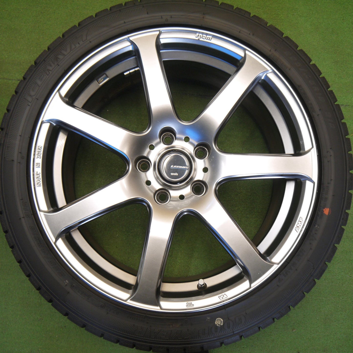 バリ溝！25年！キレイ！9.5分★LEONIS NAVIA 07 225/45R18 スタッドレス グッドイヤー アイスナビ7 レオニス ナヴィア 18インチ PCD114.3/5H★6042710Hス