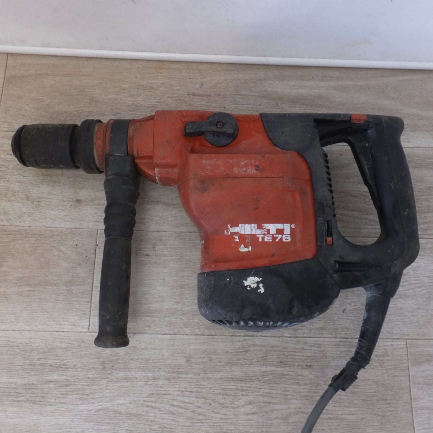 [送料無料] ★ヒルティ HILTI ロータリーハンマードリル TE76　100V 1300W 50/60Hz★
