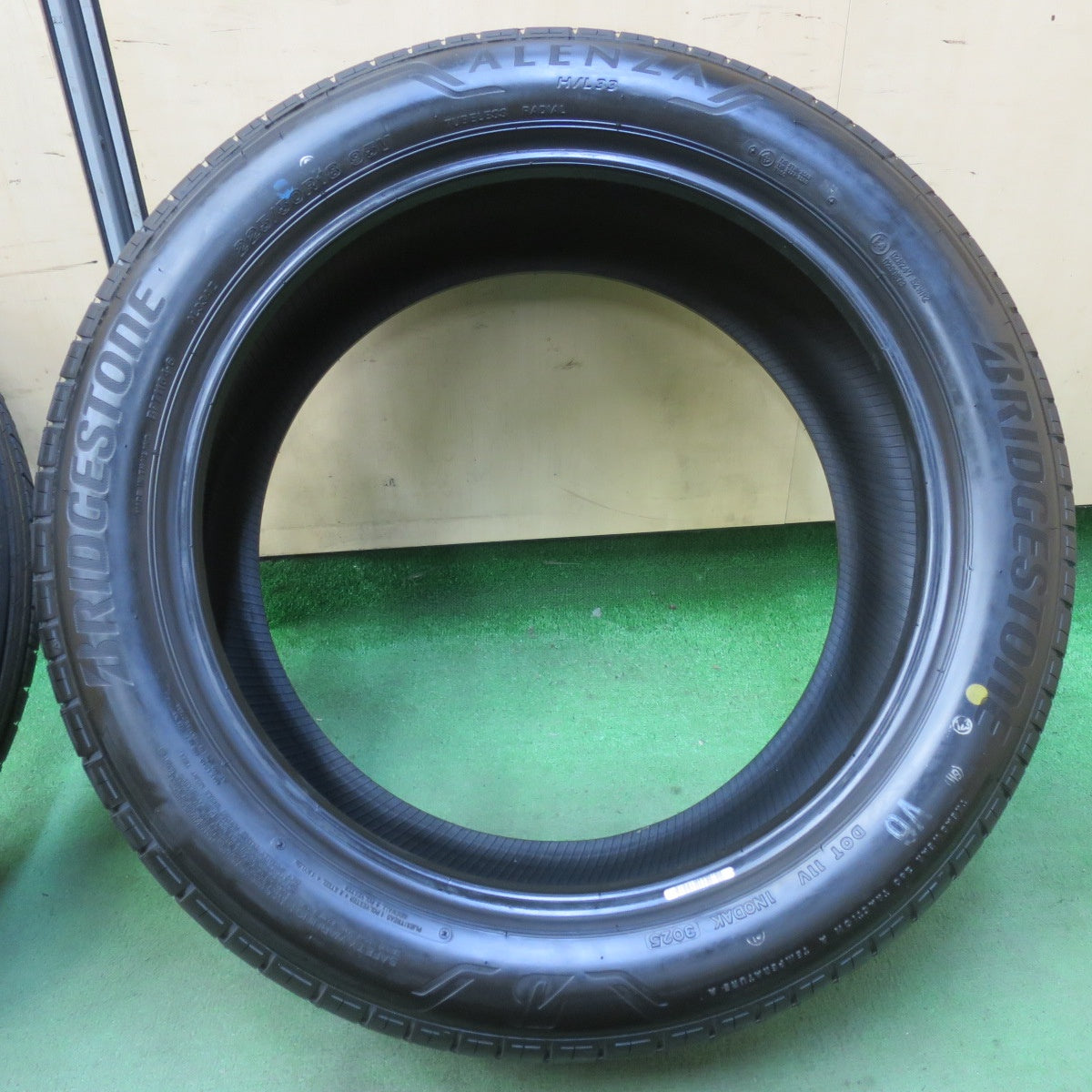 新車外し！25年★225/50R18 ブリヂストン アレンザ H/L 33 タイヤ 18インチ ヴェゼル HR-V C-HR カローラクロス アウトバック 等★5111415イノタ