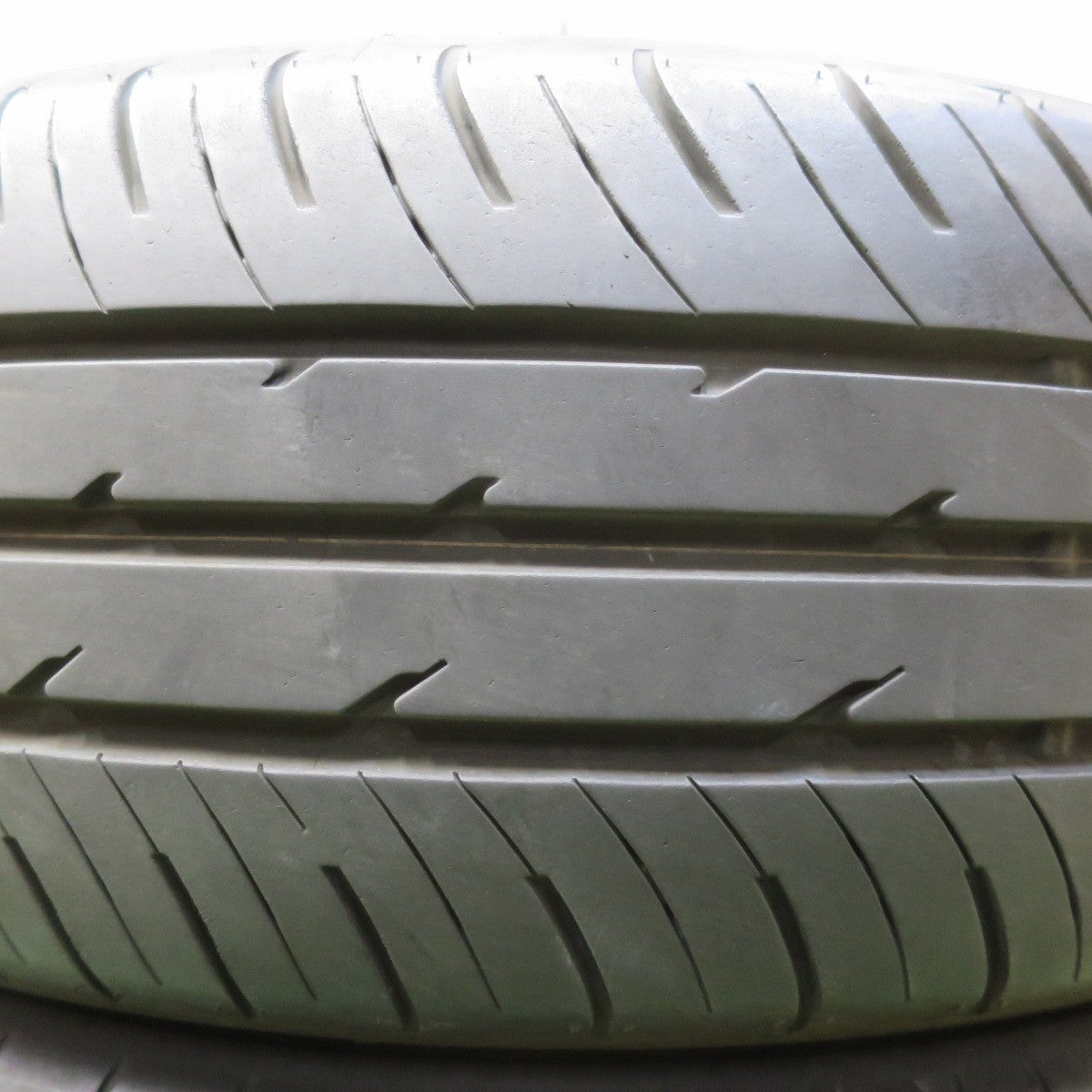 バリ溝！23年！8.5分★185/65R15 トーヨー ナノエナジー J67 タイヤ 15インチ アクア フリード デミオ 等★5062202イノタ