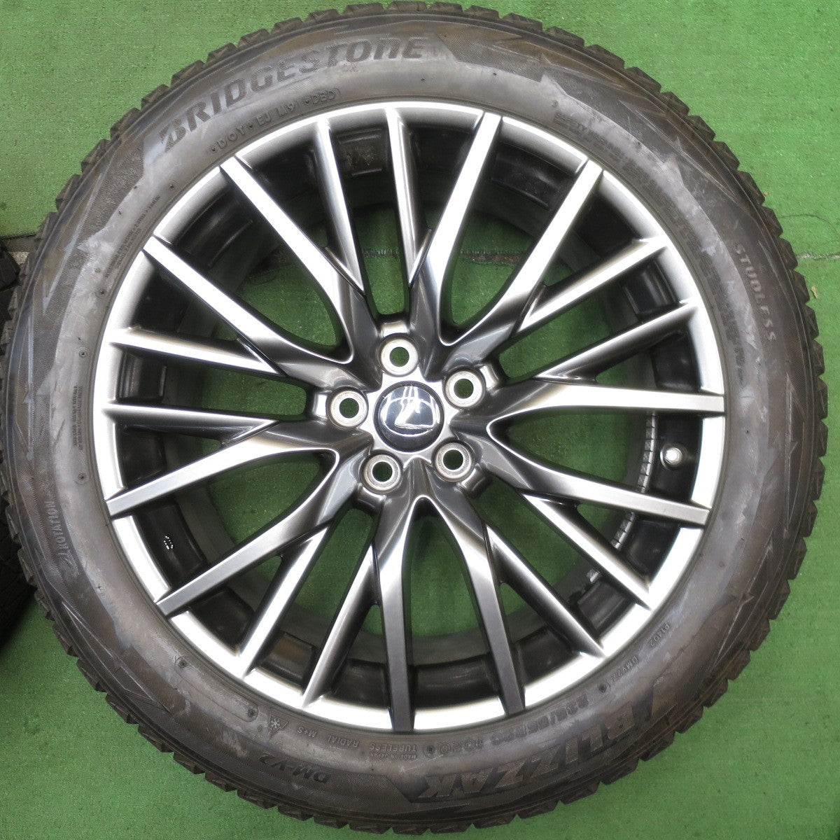 センサー付！キレイ★レクサス RX Fスポーツ 純正 235/55R20 スタッドレス ブリヂストン ブリザック DM-V2 20インチ PCD114.3/5H★5070101NJス