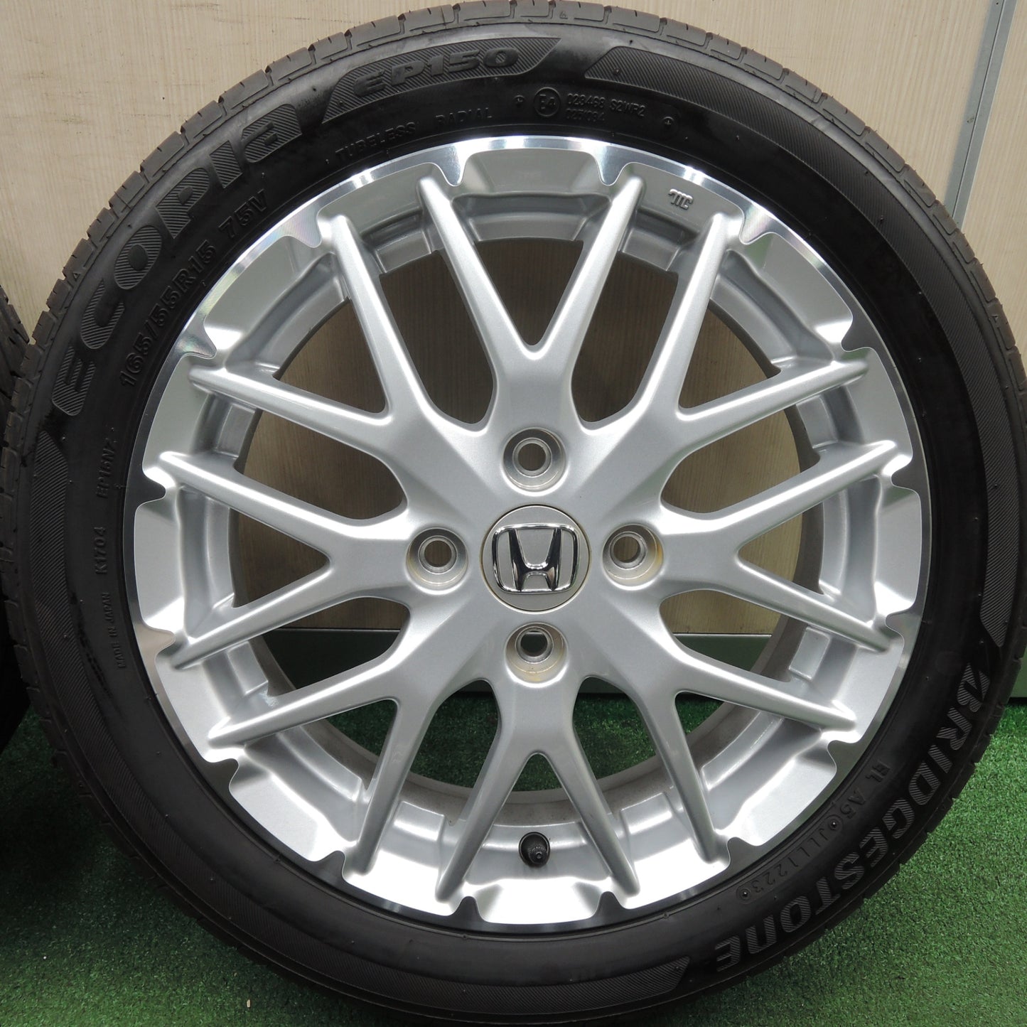 *送料無料* ほぼ新車外し！23年！★ホンダ N-BOX カスタム 純正 165/55R15 ブリヂストン エコピア EP150 15インチ PCD100/4H★4032401HAノ