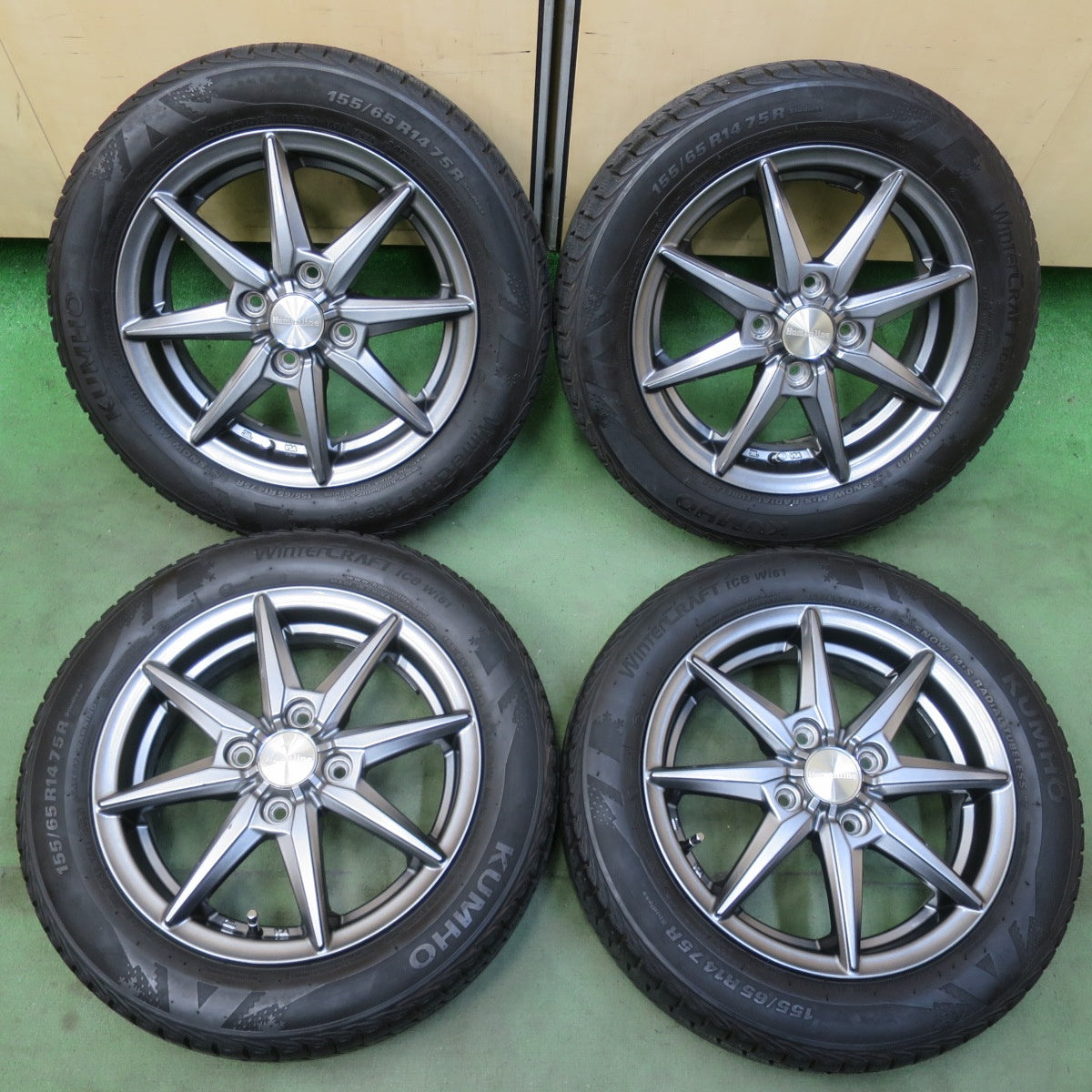 キレイ★スタッドレス 155/65R14 クムホ WinterCRAFT ice wi61 Humanline ヒューマンライン 14インチ PCD100/4H★6053012イス