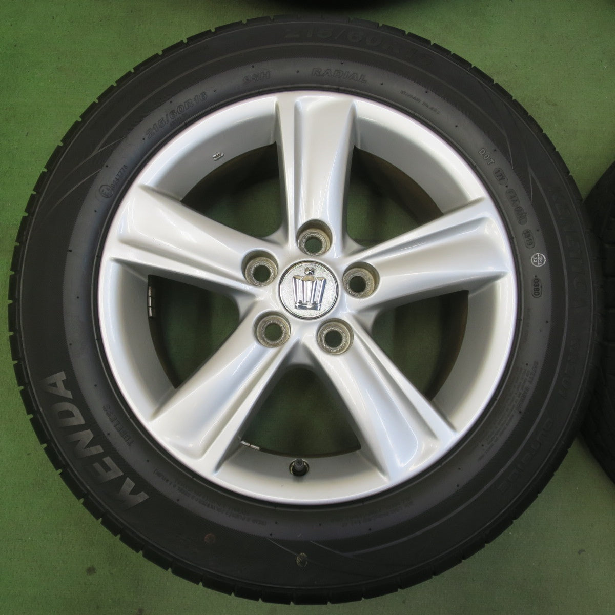 バリ溝！キレイ！9分◎トヨタ 130系 マークX 純正 215/60R16 ケンダ KENETICA KR201 16インチ PCD114.3/5H◎6081904イノ