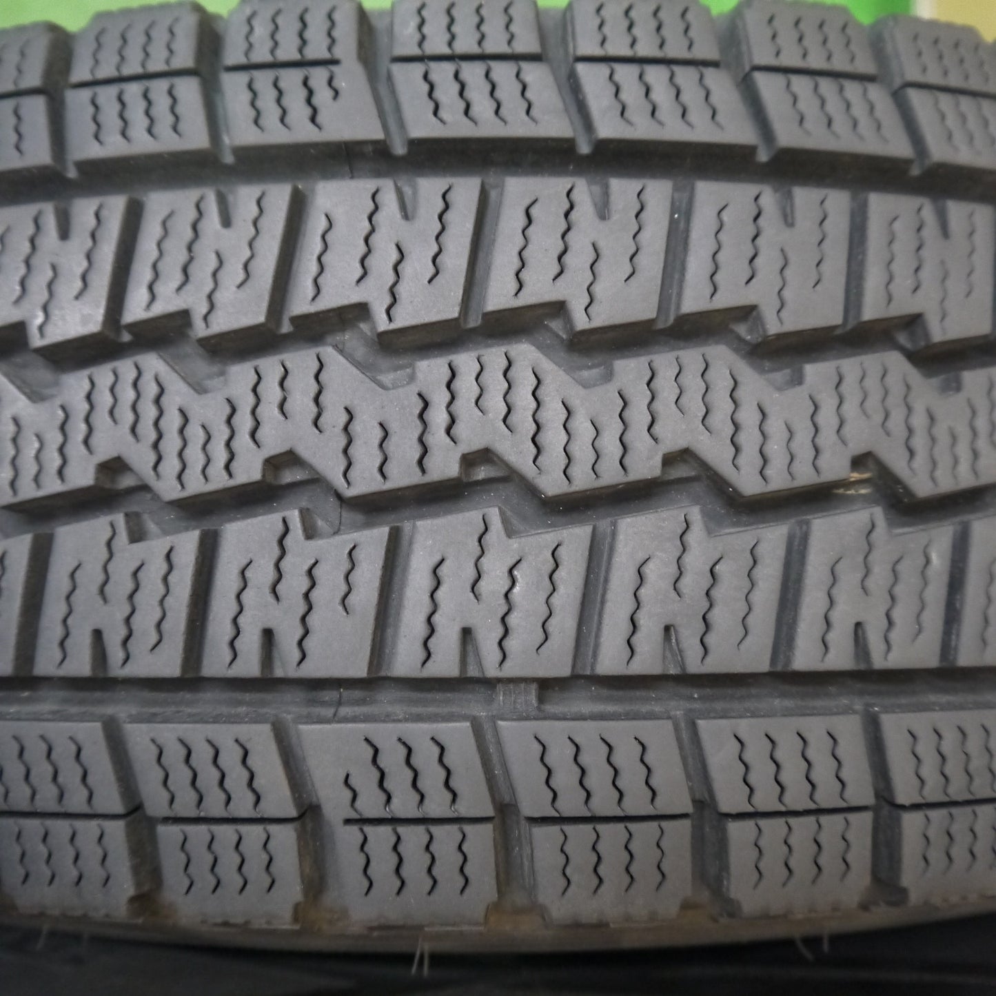 バリ溝！キレイ！9.5分★ハイエース等 BADX ROCK KELLY MX-I 195/80R15 107/105L スタッドレス ダンロップ ウインターマックス SV01 ロックケリー 15インチ PCD139.7/6H★5041602Hス