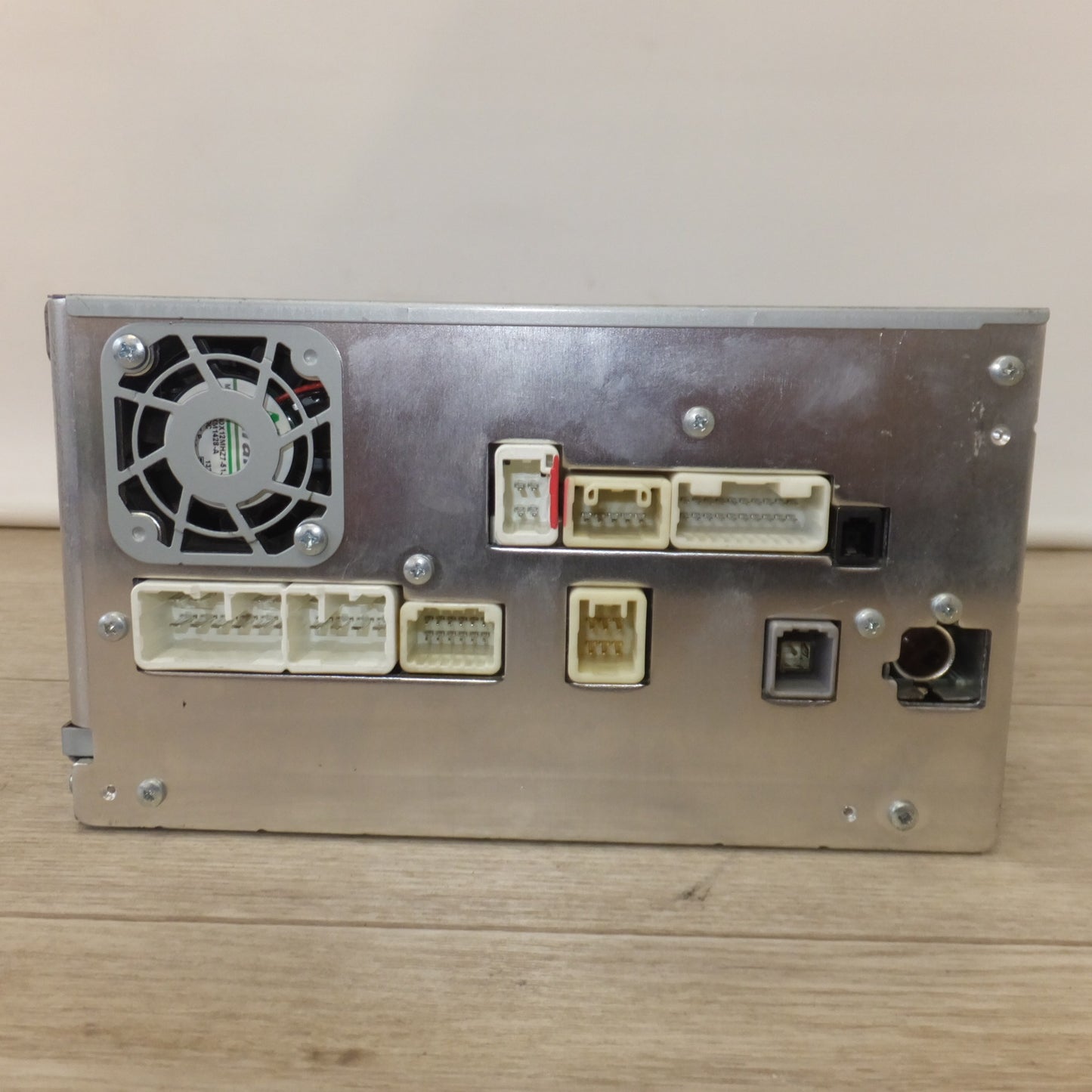 [送料無料] 現状品★パイオニア製 トヨタ 純正 メモリーナビ マルチAVステーション NSCP-W61 08545-00U60 セキュリティロック(21)★