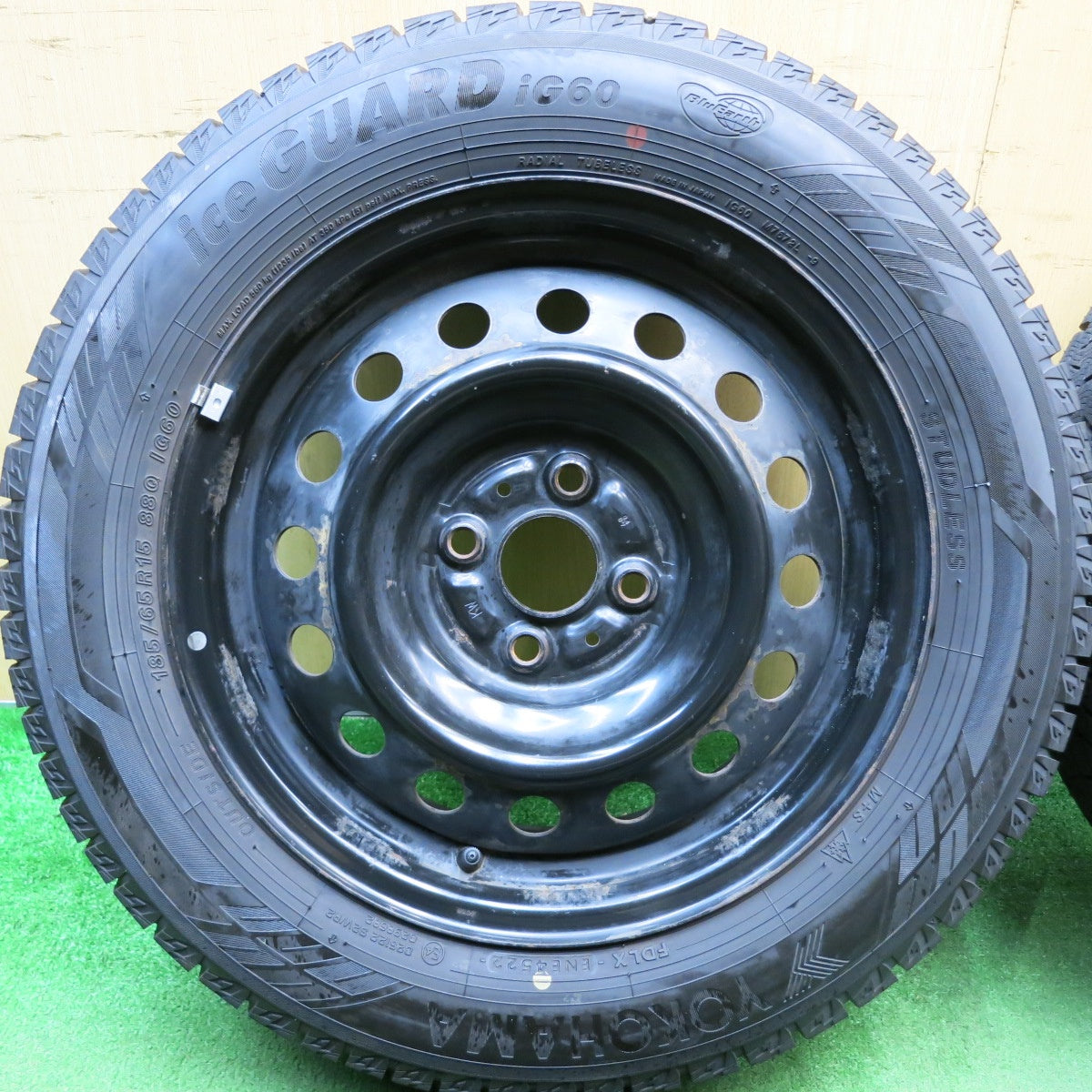 バリ溝！22年！9.5分以上★スタッドレス 185/65R15 ヨコハマ アイスガード iG60 スチール ホイール 15インチ PCD100/4H★5080108HAス
