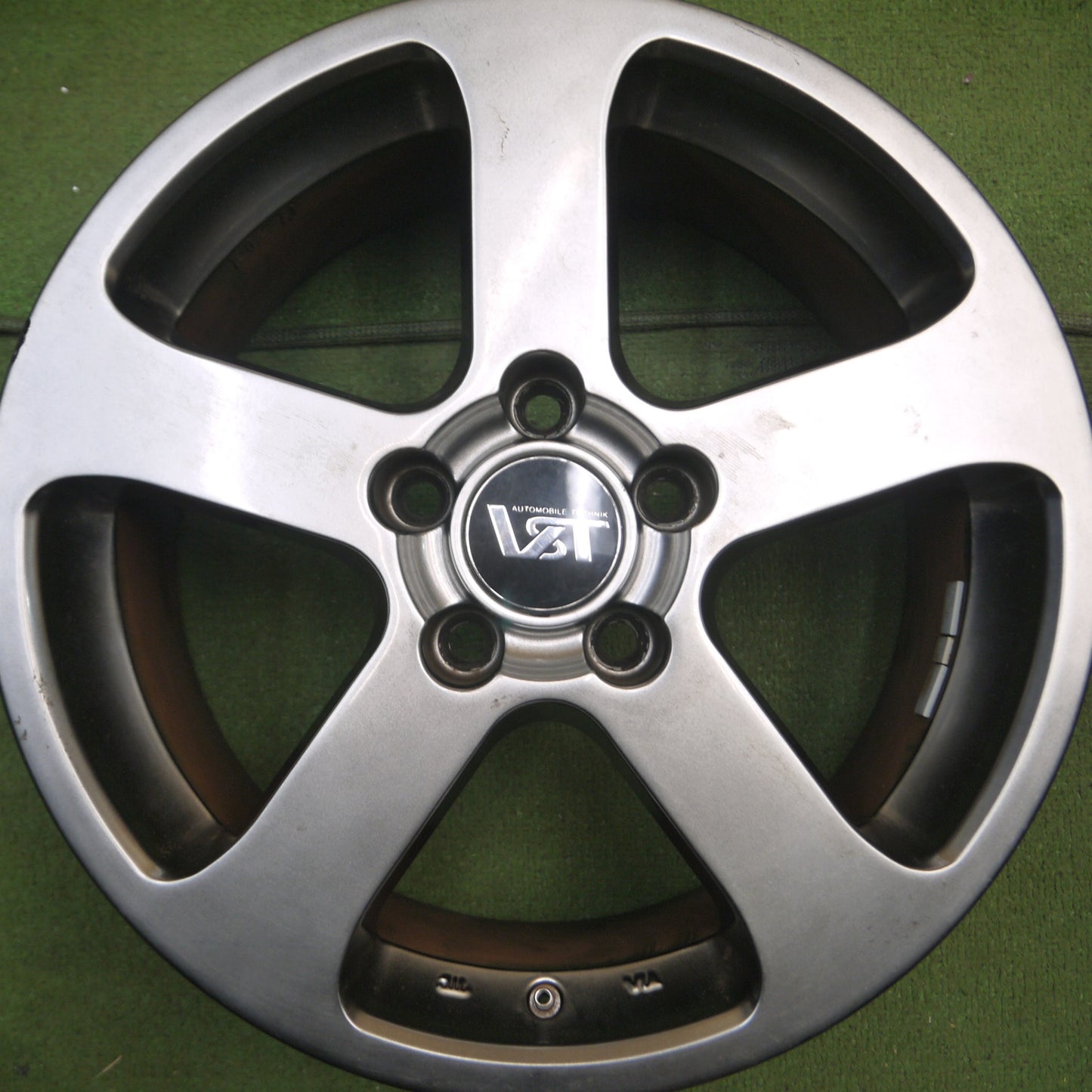 *送料無料* 4本価格★ボルボ 等 VST RS ホイール 16インチ 16×7JJ PCD108/5H★4040311Hホ