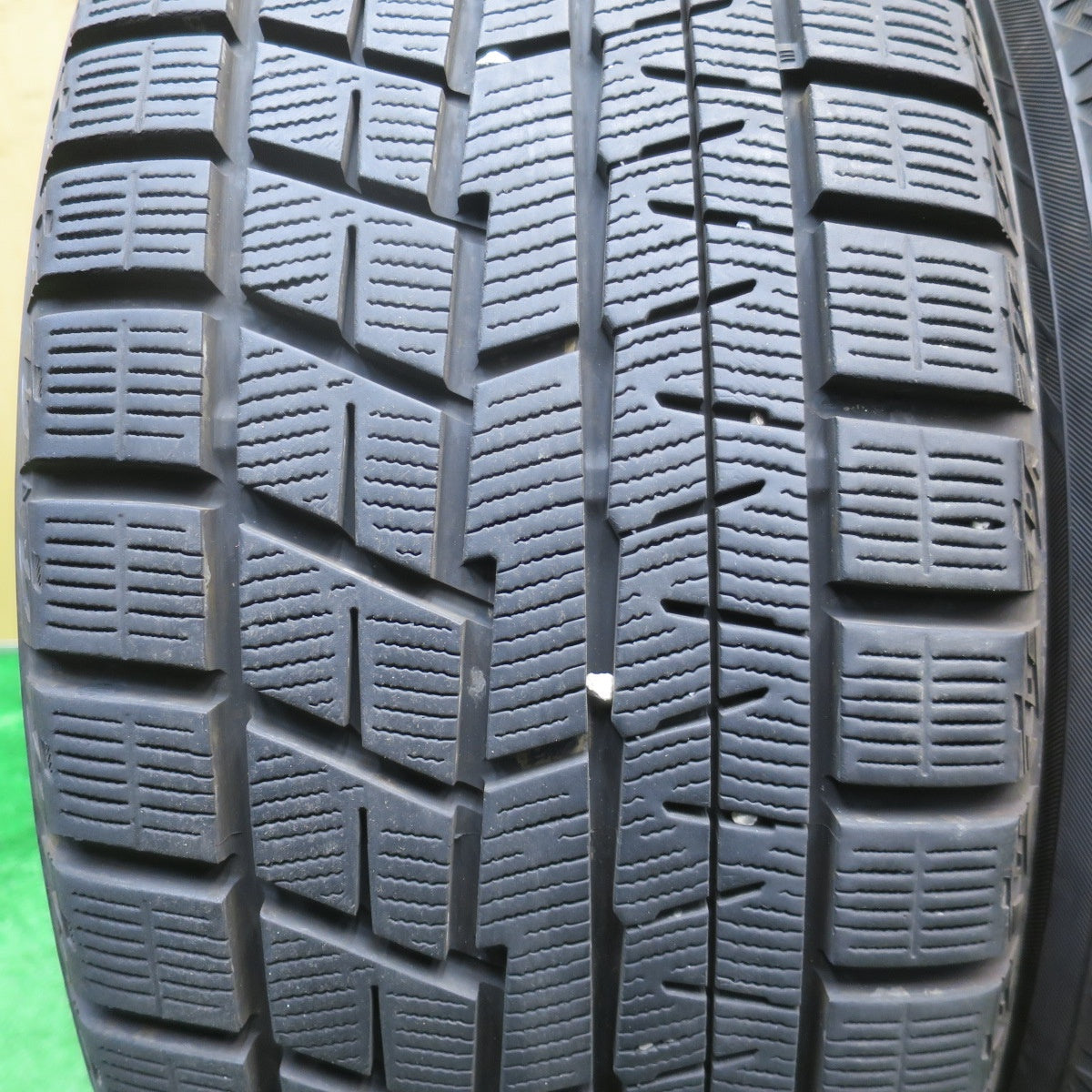バリ溝！22年！キレイ！9.5分★スタッドレス 225/50R18 ヨコハマ アイスガード iG60 Exceeder エクシーダー 18インチ PCD114.3/5H★5112601NJス