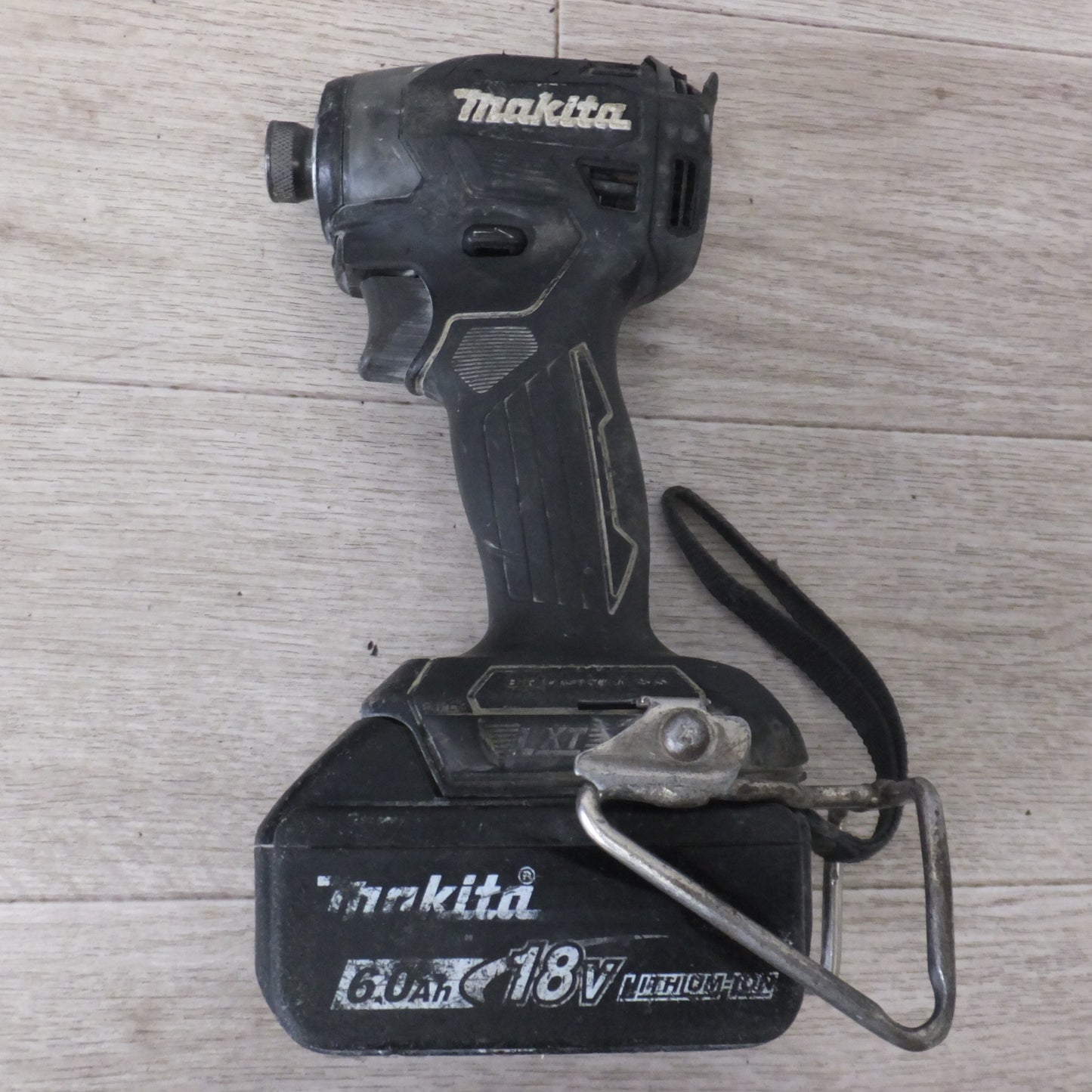 [送料無料] ★マキタ makita 充電式インパクトドライバ TD173D　バッテリ BL1860B 2個　急速充電器 DC18RF　セット★