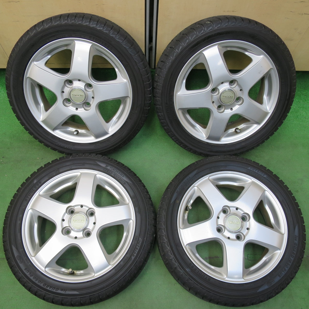 [送料無料] バリ溝！8.5分★スタッドレス 165/55R14 ヨコハマ アイスガード iG50 プラス VAGGIO 14インチ 軽自動車 ワゴンR ムーヴ 等 PCD100/4H★5033102イス