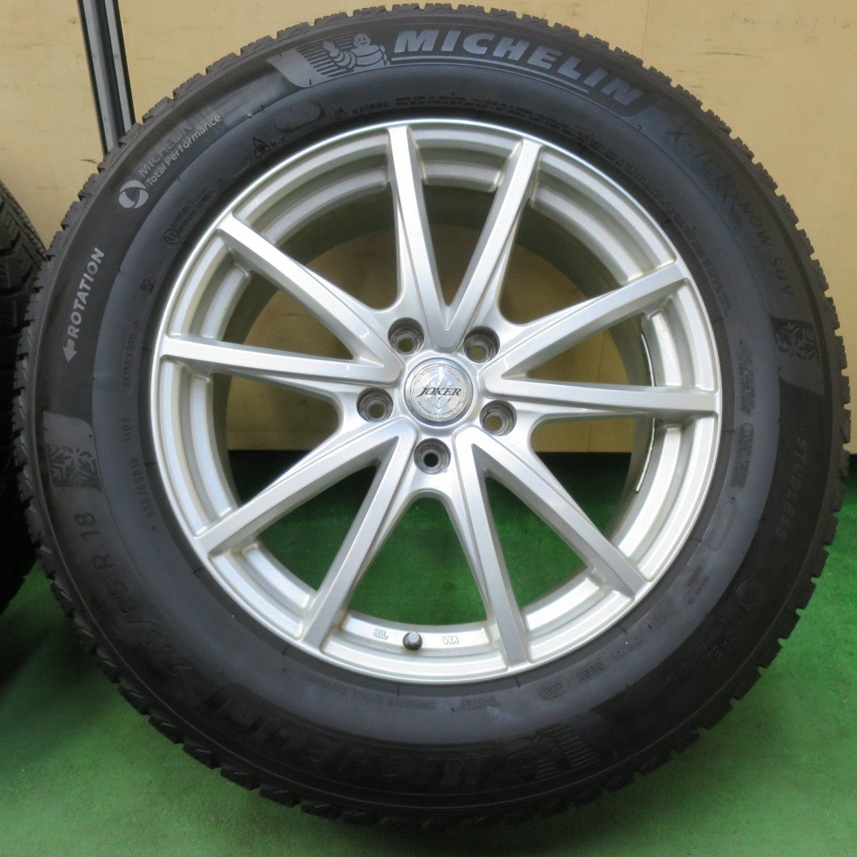 バリ溝！21年！9.5分★スタッドレス 235/65R18 ミシュラン X-ICE SNOW SUV JOKER ジョーカー 18インチ PCD114.3/5H★5010601イス