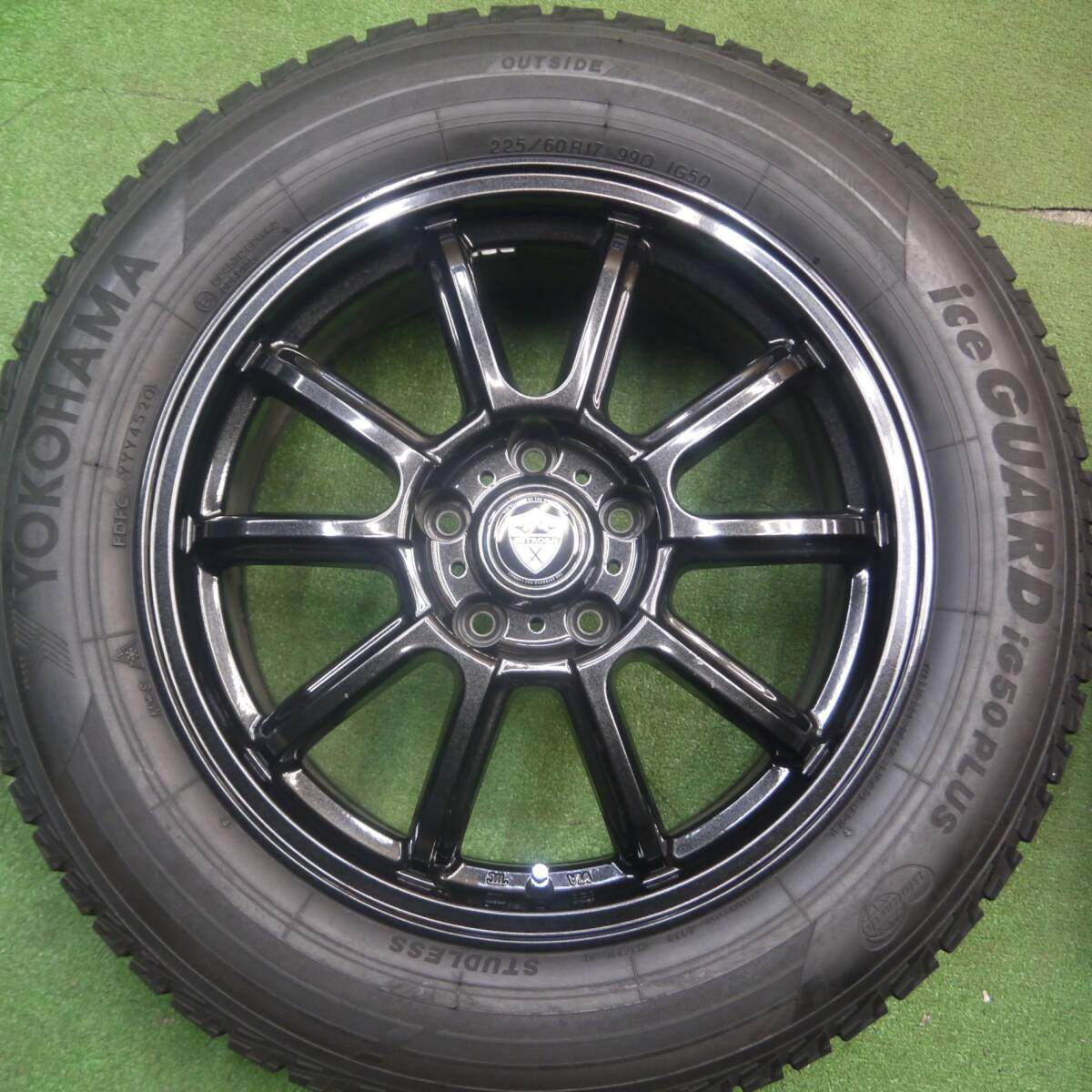 バリ溝！キレイ！9.5分以上★スタッドレス 225/60R17 ヨコハマ アイスガード iG50 プラス ESTROSA エステローザ 17インチ PCD114.3/5H★5022113Hス