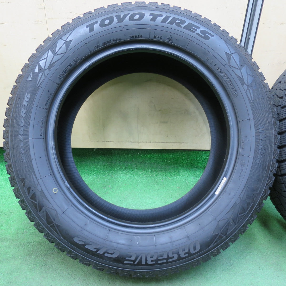 超バリ溝！24年！キレイ！ほぼ10分☆スタッドレス 215/60R16