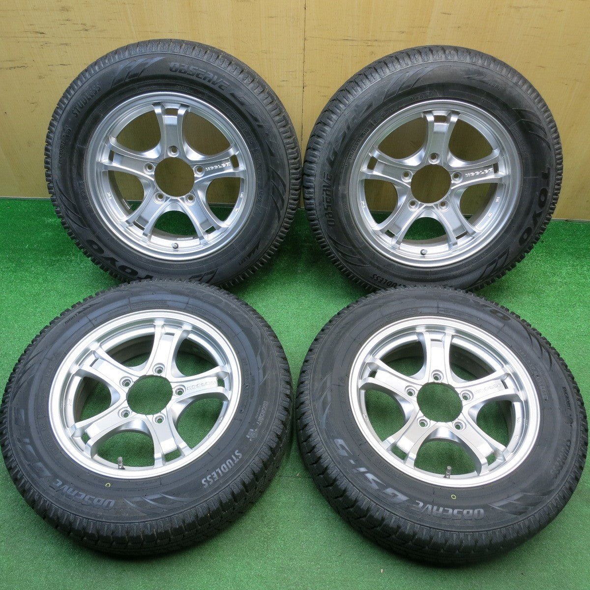 バリ溝！キレイ！9分★KEELER FORCE 175/80R16 スタッドレス トーヨー オブザーブ GSi-5 キーラー フォース 16インチ PCD139.7/5H★5120606HAス