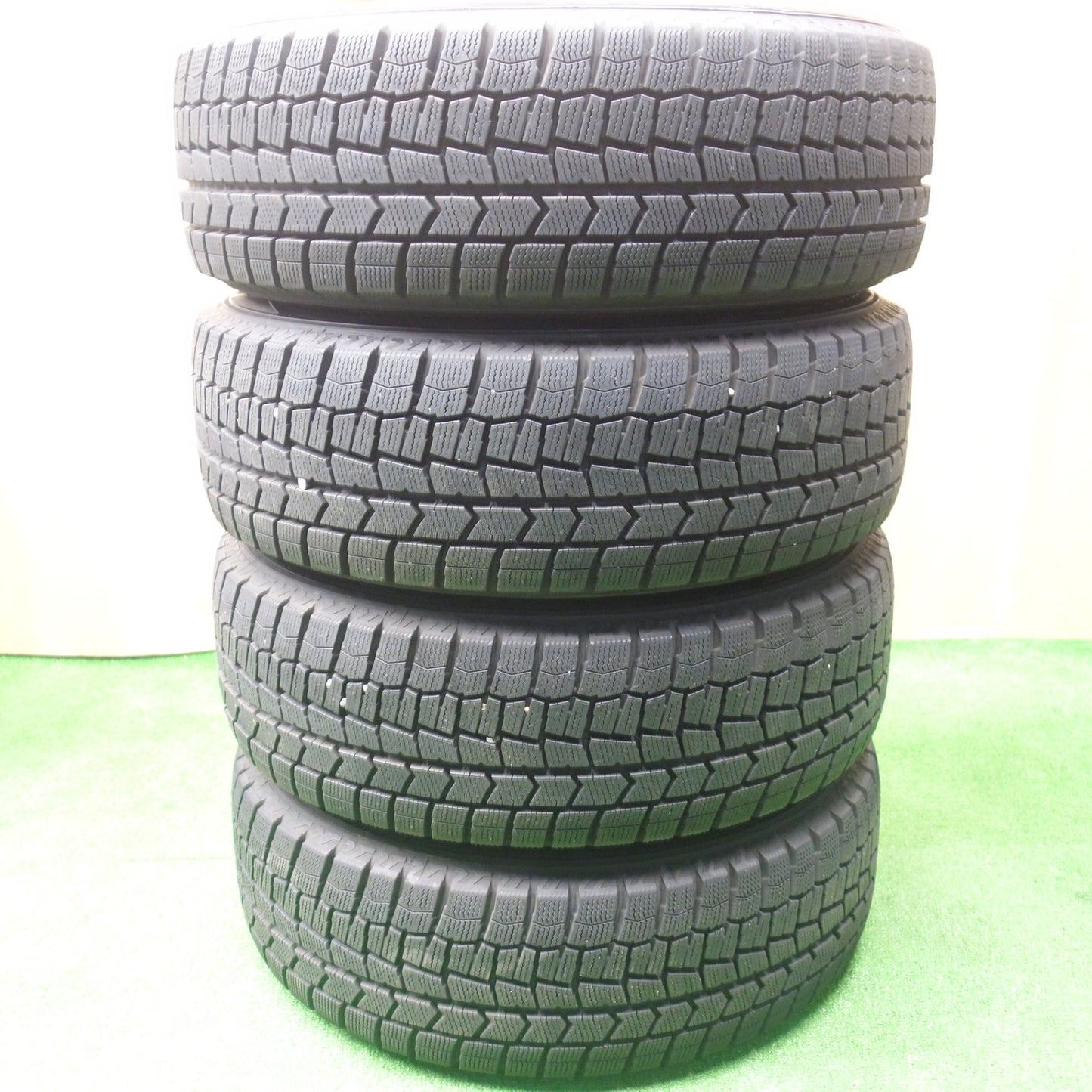 バリ溝！22年！キレイ！ほぼ10分★スタッドレス 195/65R15 ダンロップ ウインターマックス WM02 VIOLENTO ヴィオレント 15インチ PCD114.3/5H★5122902KTス