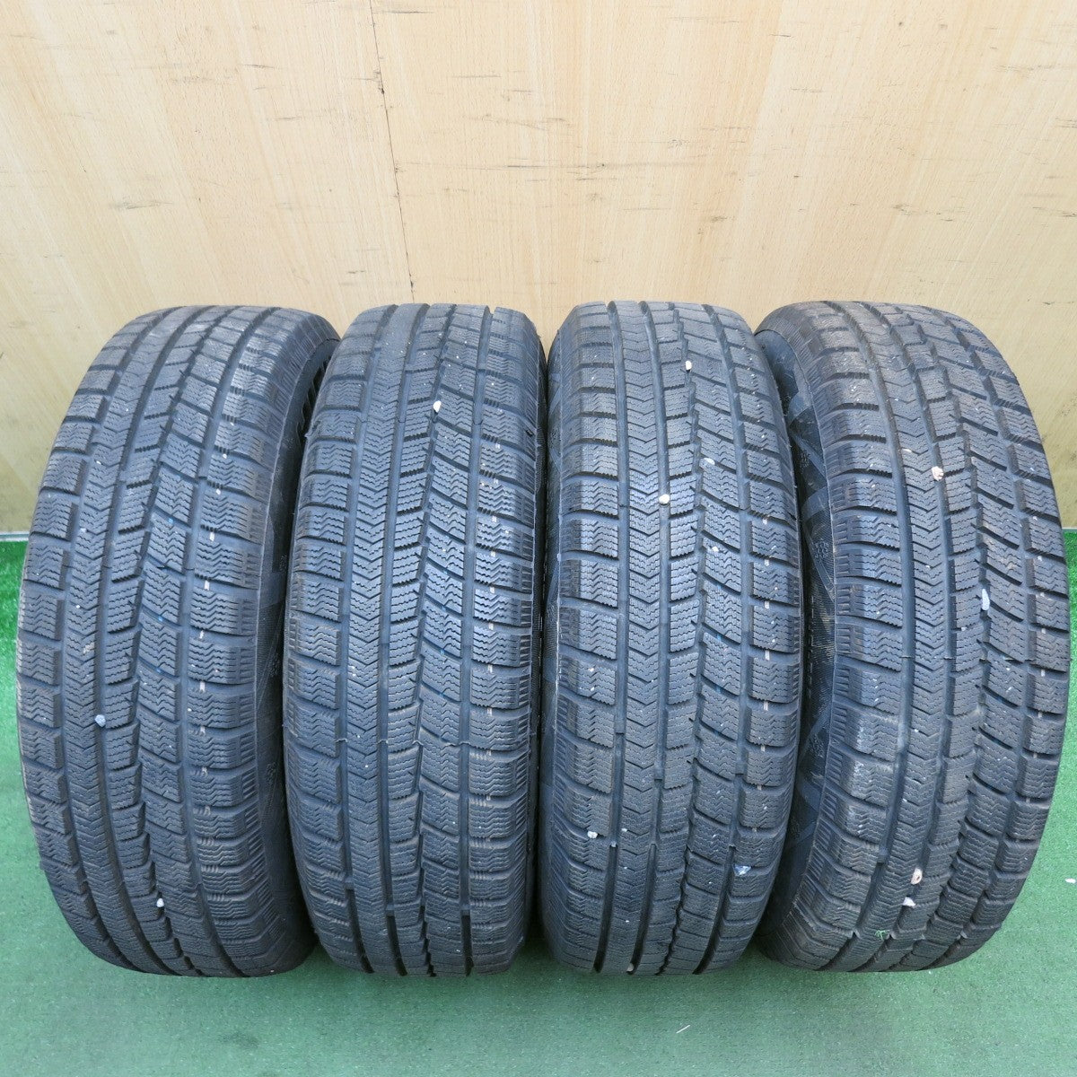 バリ溝！25年！ほぼ10分◎スタッドレス 185/65R15 ハイフライ Win-turi 216 スチール ホイール 15インチ PCD100/4H◎6080611HAス