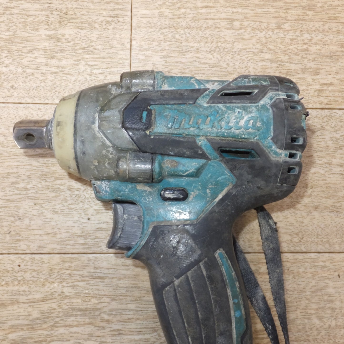 [送料無料] 現状品★マキタ makita 充電式インパクトレンチ TW281D 18V 本体のみ★