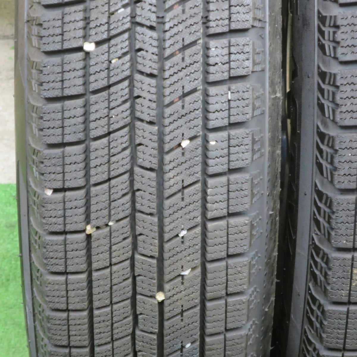バリ溝！24年！キレイ！9.5分以上★スタッドレス 175/80R16 ナンカン アイスアクティバ AW-1 社外 アルミ ホイール 16インチ PCD139.7/5H★6042802TTス