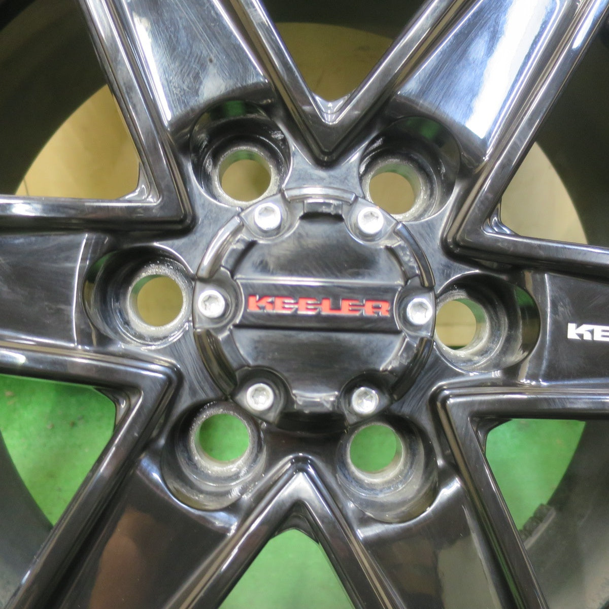 バリ溝！キレイ！9分◎グランエース 等 KEELER TACTICS 235/60R17 109/107N スタッドレス ヨコハマ アイスガード iG91 キーラー タクティクス 17インチ PCD130/6H◎6071101イス