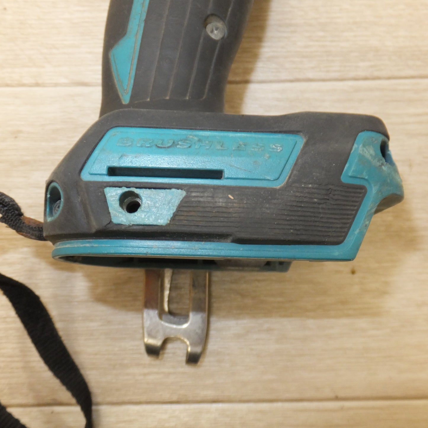 [送料無料] ★マキタ makita 充電式インパクトレンチ TW300D 18V 本体のみ★