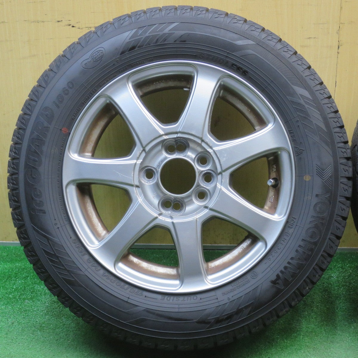 バリ溝！24年！9.5分★スタッドレス 175/70R14 ヨコハマ アイスガード iG60 社外 アルミ PCD100/4H 5H マルチ★6051101NJス