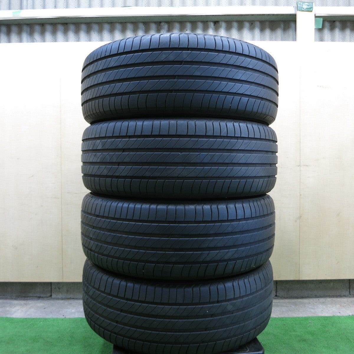 *送料無料* バリ溝！21年！キレイ！8.5分★トヨタ CH-R 純正 225/50R18 ミシュラン プライマシー4 18インチ PCD114.3/5H CHR★4071006SYノ