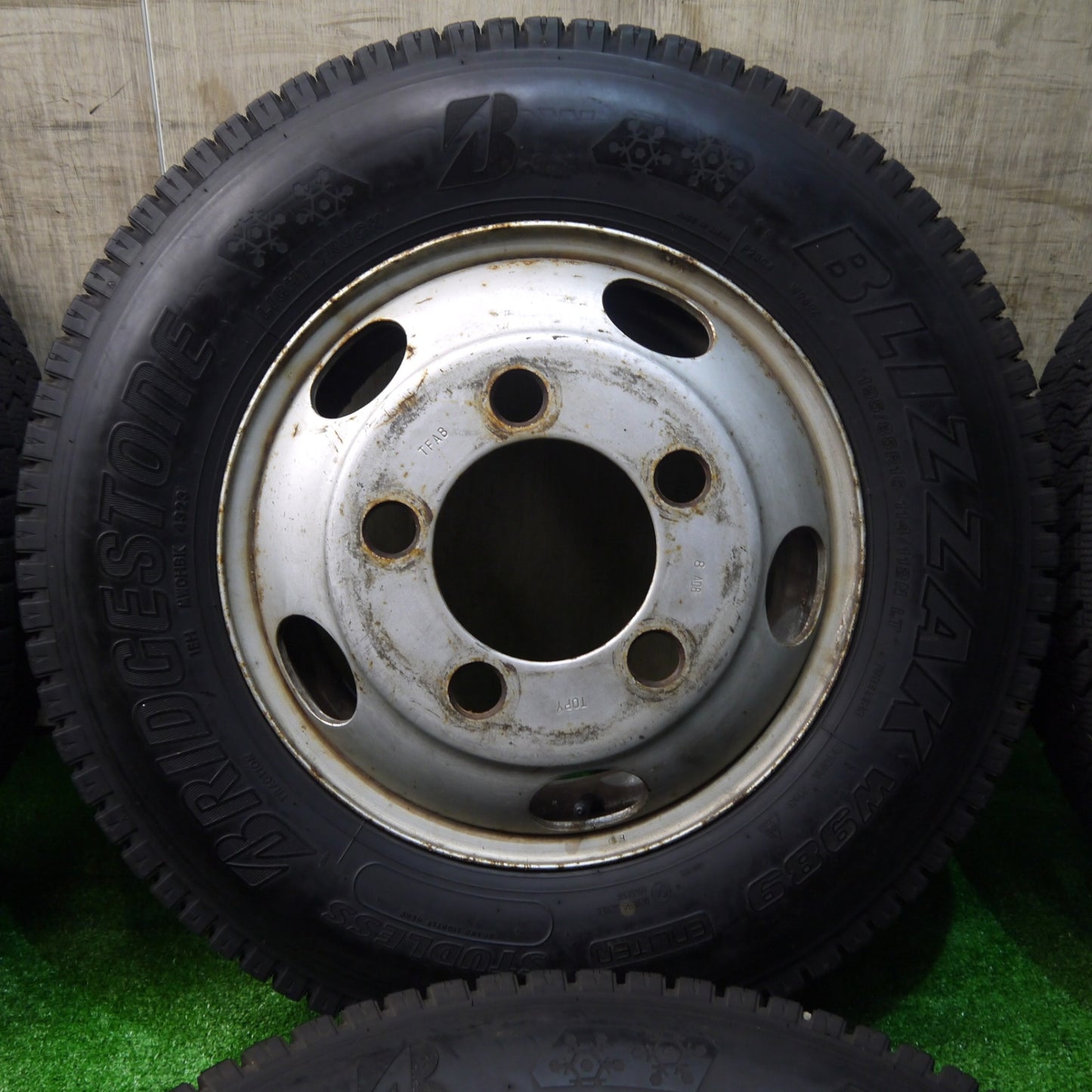 バリ溝！23年！9分！6本★トラック 195/85R16 114/112N スタッドレス ブリヂストン ブリザック W989 TOPY スチール 16インチ PCD203.2/5H★5111201KKス
