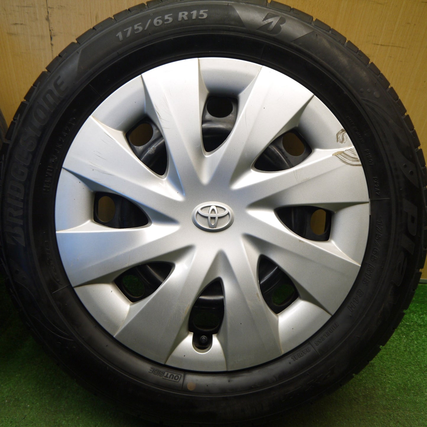 バリ溝！9分★トヨタ ポルテ 等 純正 スチール 175/65R15 ブリヂストン プレイズ PX2 15インチ PCD100/4H★6031609Hノ