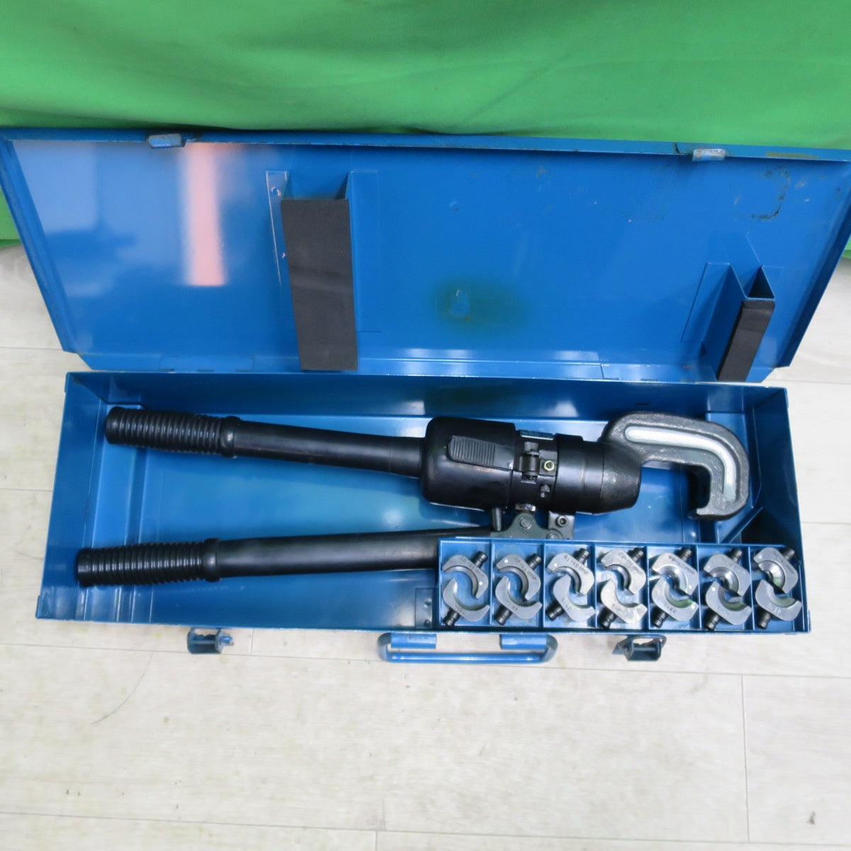 [送料無料] ☆泉精器製作所 手動 油圧式 工具 15号 ダイス 7セット 圧着 工具 イズミ☆