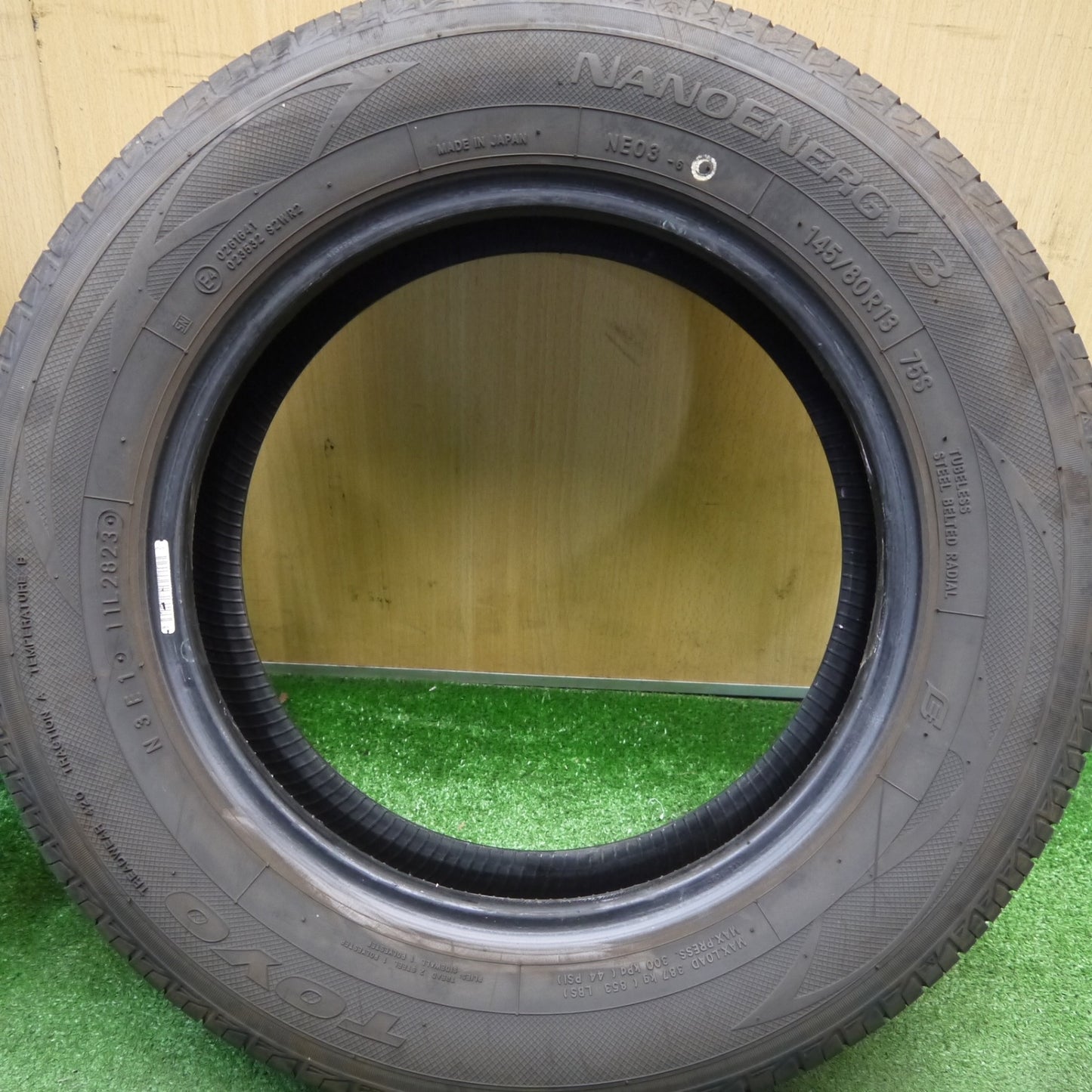 バリ溝！23年！8.5分★145/80R13 トーヨー ナノエナジー3 タイヤ 13インチ ムーヴ タント ミライース アルト ワゴンR 等★6022410Hノタ