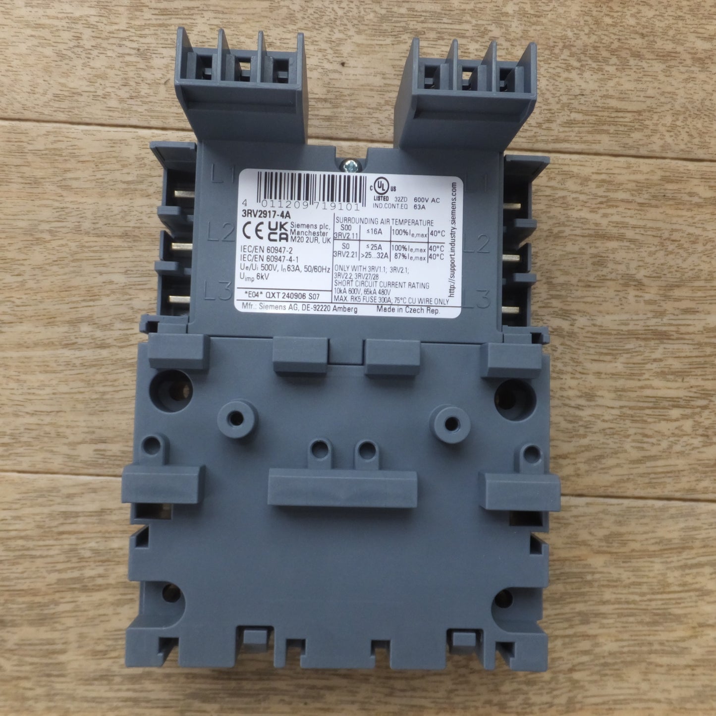 [送料無料] 未使用★シーメンス SIEMENS ブスバー 3-phase busbar 3RV2917-4A　接続プラグ 32ZD 付★