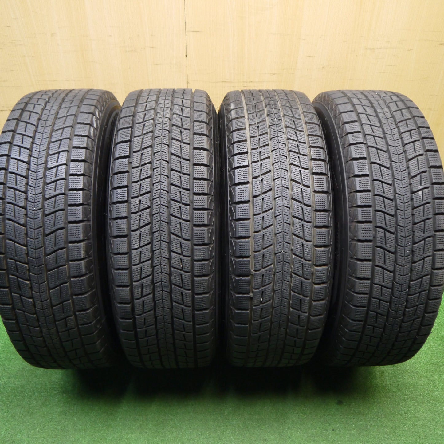 バリ溝！キレイ！9分★スタッドレス 225/65R17 ダンロップ ウインターマックス SJ8 ECO FORME CRS101 エコフォルム 17インチ PCD114.3/5H★5112607Hス