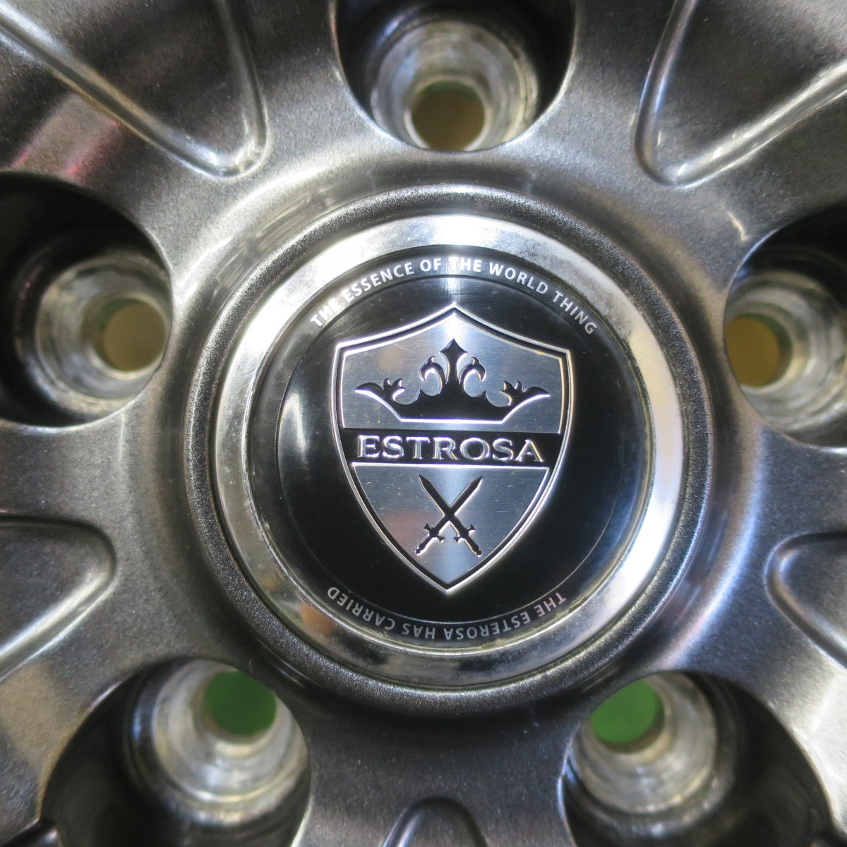 バリ溝！23年！キレイ！ほぼ10分★スタッドレス 225/65R17 ヨコハマ アイスガード G075 ESTROSA エステローザ 17インチ PCD114.3/5H★6040801イス