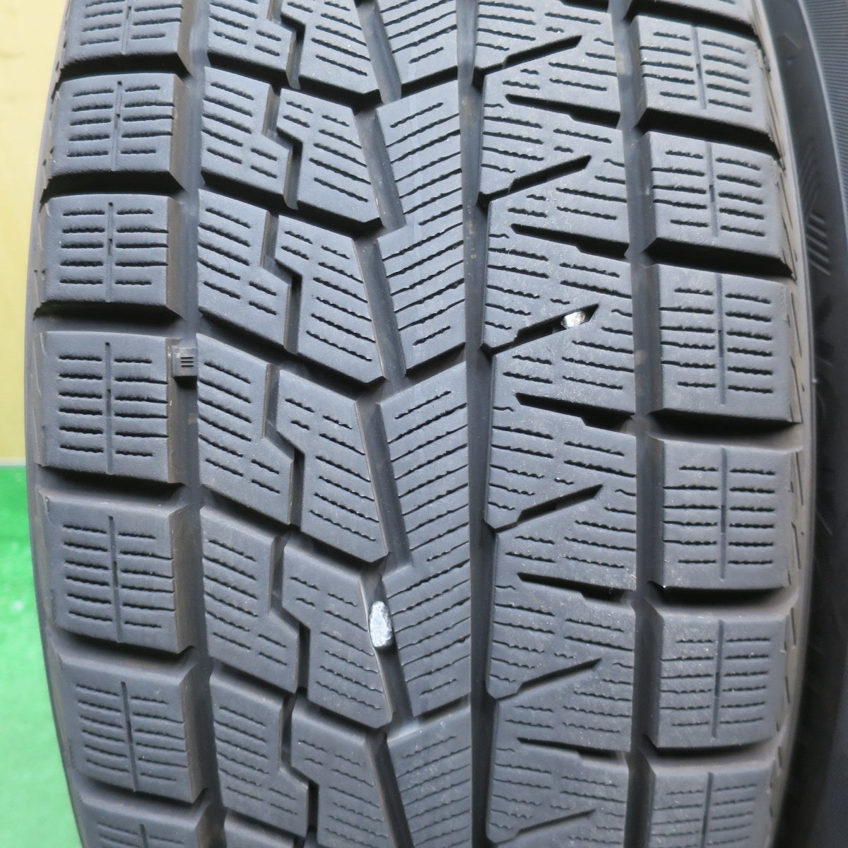 バリ溝！24年！キレイ！9.5分★40系 アルファード 等 225/60R18 スタッドレス ヨコハマ アイスガード iG70 GRASS グラス 18インチ PCD120/5H★6030901NJス