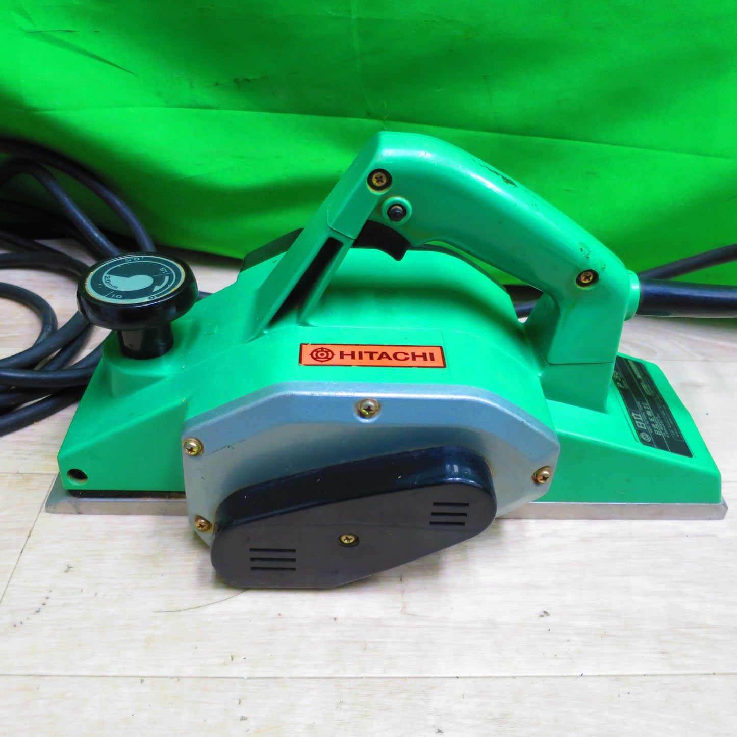 [送料無料] ☆HITACHI 日立工機 電動 かんな P35 替刃式 120mm 100V 工具 DIY 大工 道具☆